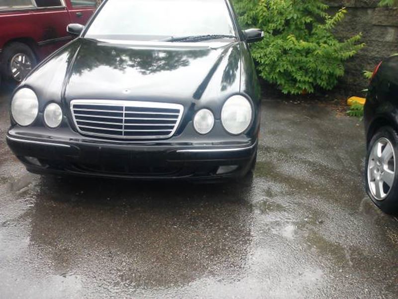 2000 Mercedes-Benz E-Class for sale by owner in Nashville