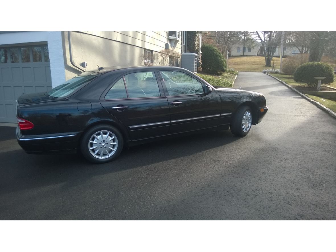 2001 Mercedes-Benz E-Class for sale by owner in Chatham