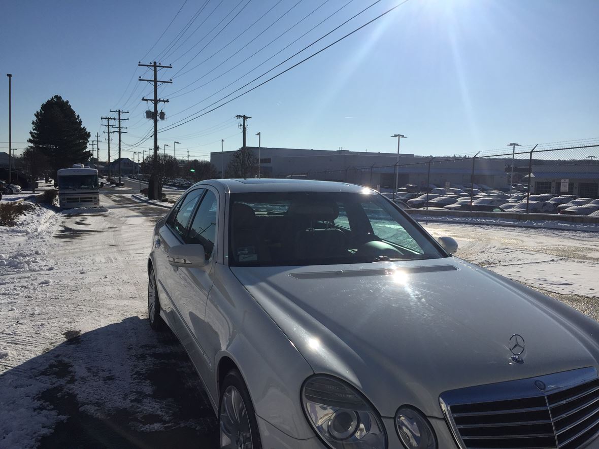 2008 Mercedes-Benz E-Class for sale by owner in Warwick