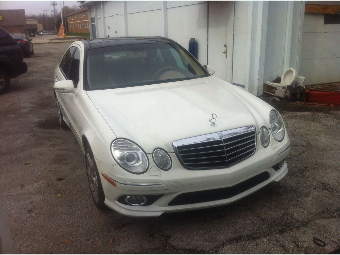 2009 Mercedes-Benz E-Class for sale by owner in Cudahy