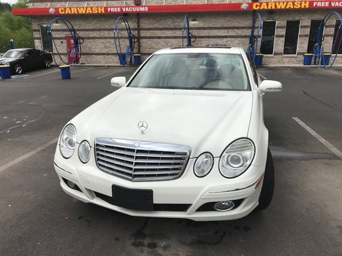 2009 Mercedes-Benz E-Class for sale by owner in Knoxville