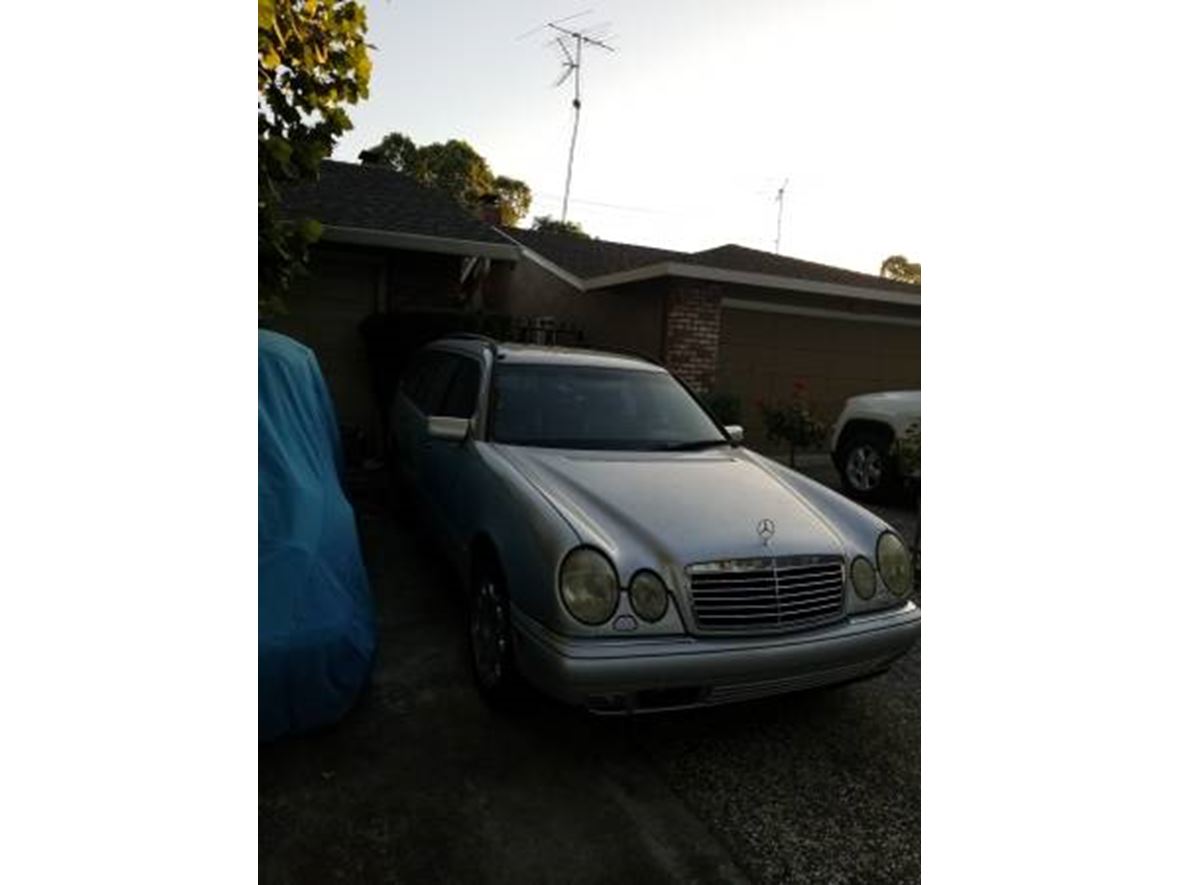 1999 Mercedes-Benz E320 for sale by owner in San Rafael