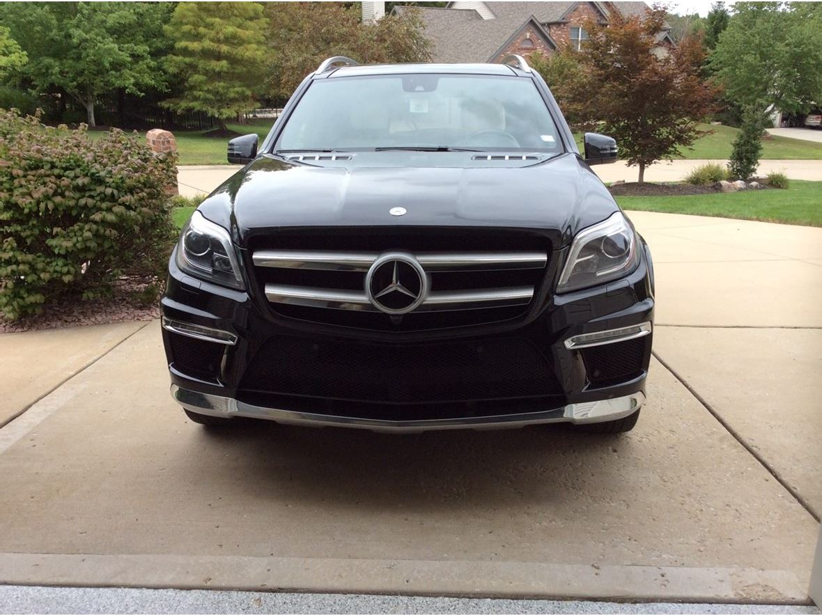 2015 Mercedes-Benz GL-Class for sale by owner in Saint Charles