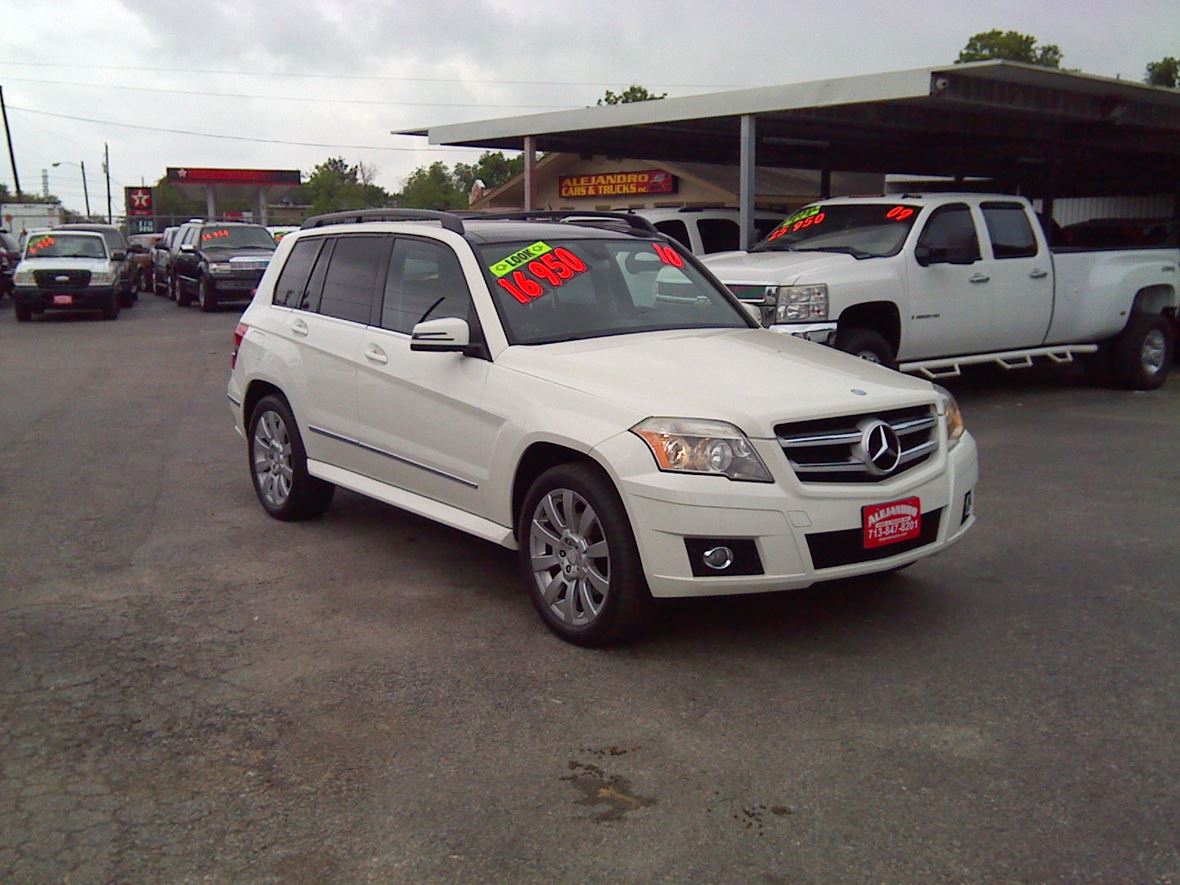 2010 Mercedes-Benz GLK-Class for sale by owner in Houston