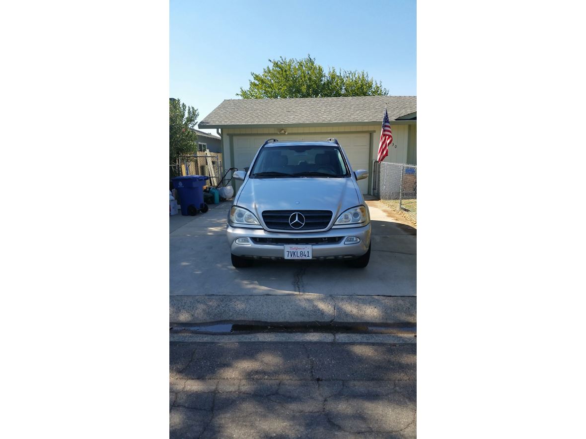 2003 Mercedes-Benz 350 ML AWD  for sale by owner in Yelm