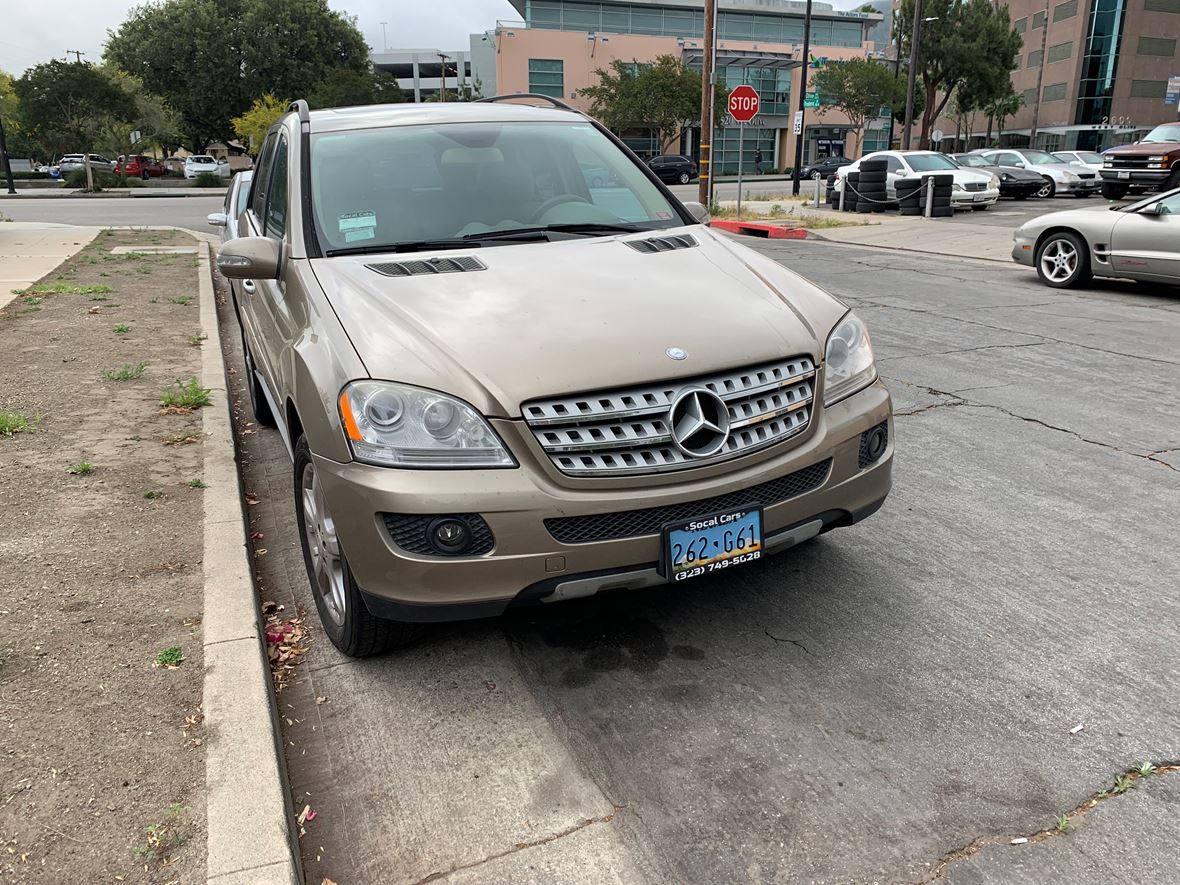 2009 Mercedes-Benz M-Class for sale by owner in Los Angeles