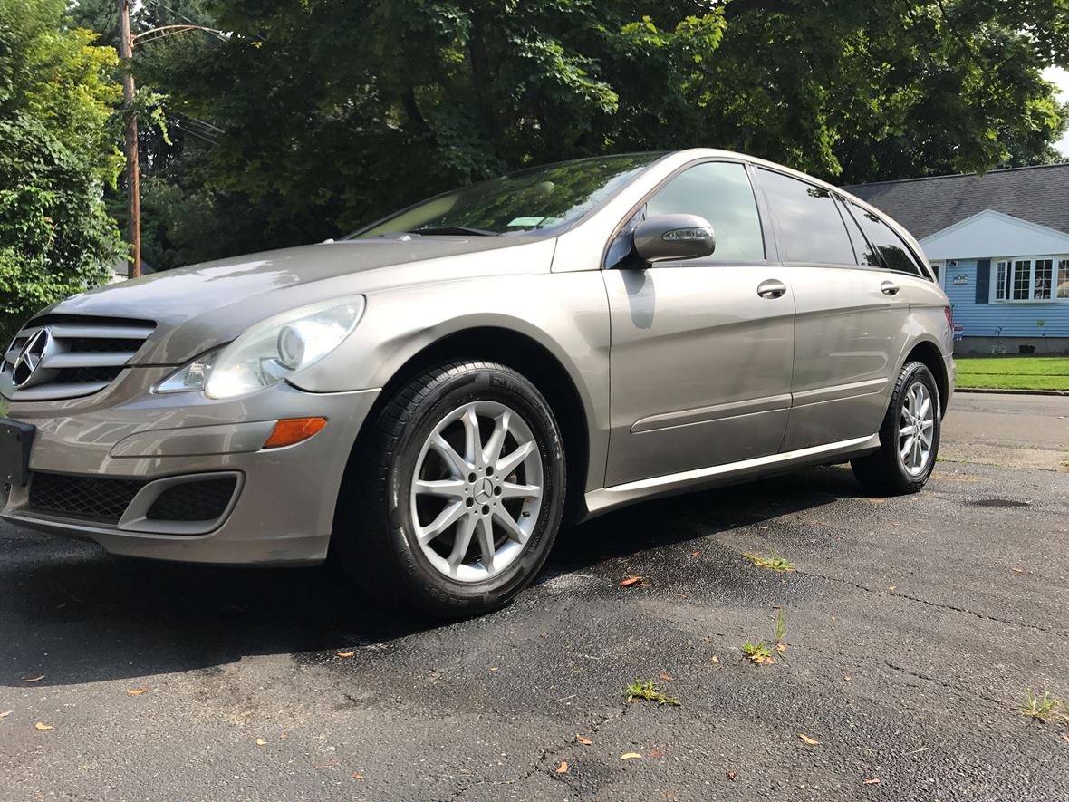 2006 Mercedes-Benz R-Class for sale by owner in Milford