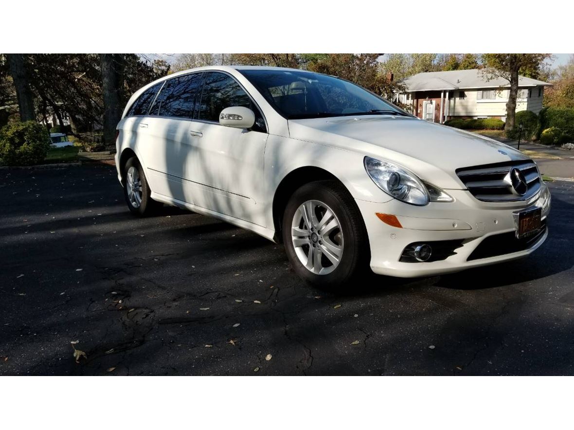 2008 Mercedes-Benz R-Class for sale by owner in Great Neck