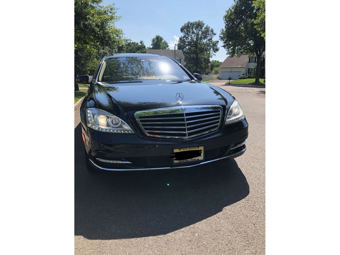 2010 Mercedes-Benz S-Class for sale by owner in Piscataway