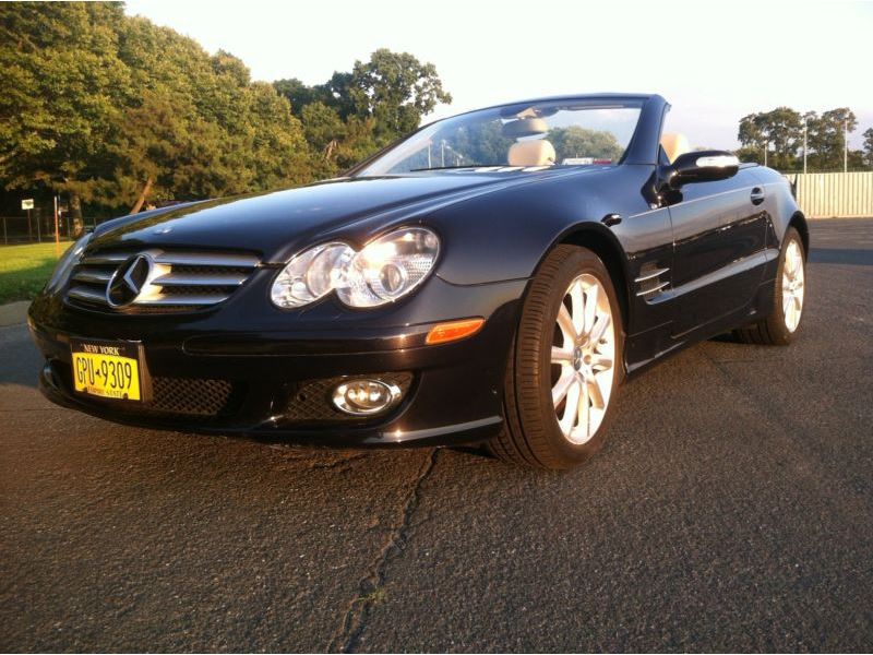 2008 Mercedes-Benz SL-Class for sale by owner in MASTIC BEACH
