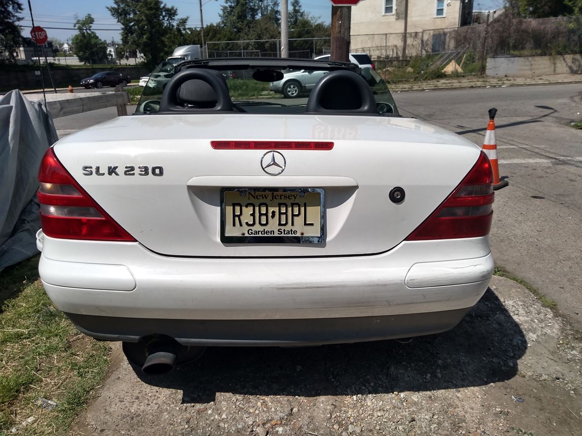 2000 MercedesBenz SLKClass by Owner in Philadelphia, PA 19103