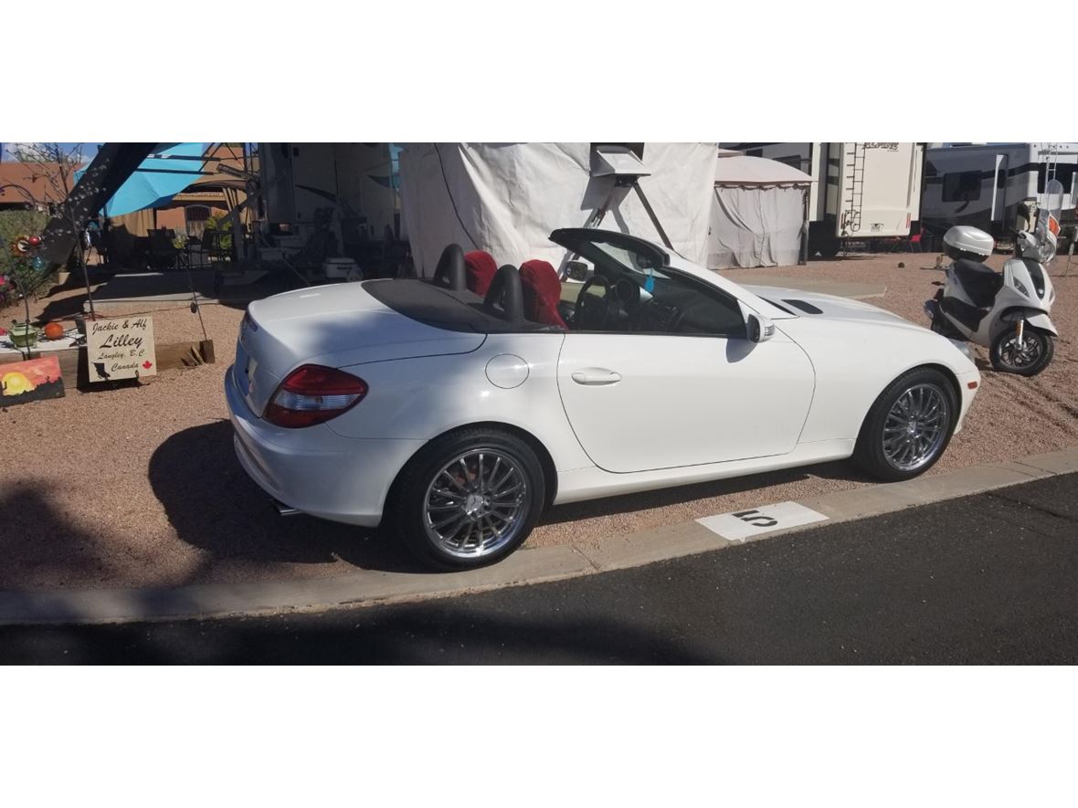 2007 Mercedes-Benz SLK-Class for sale by owner in Apache Junction