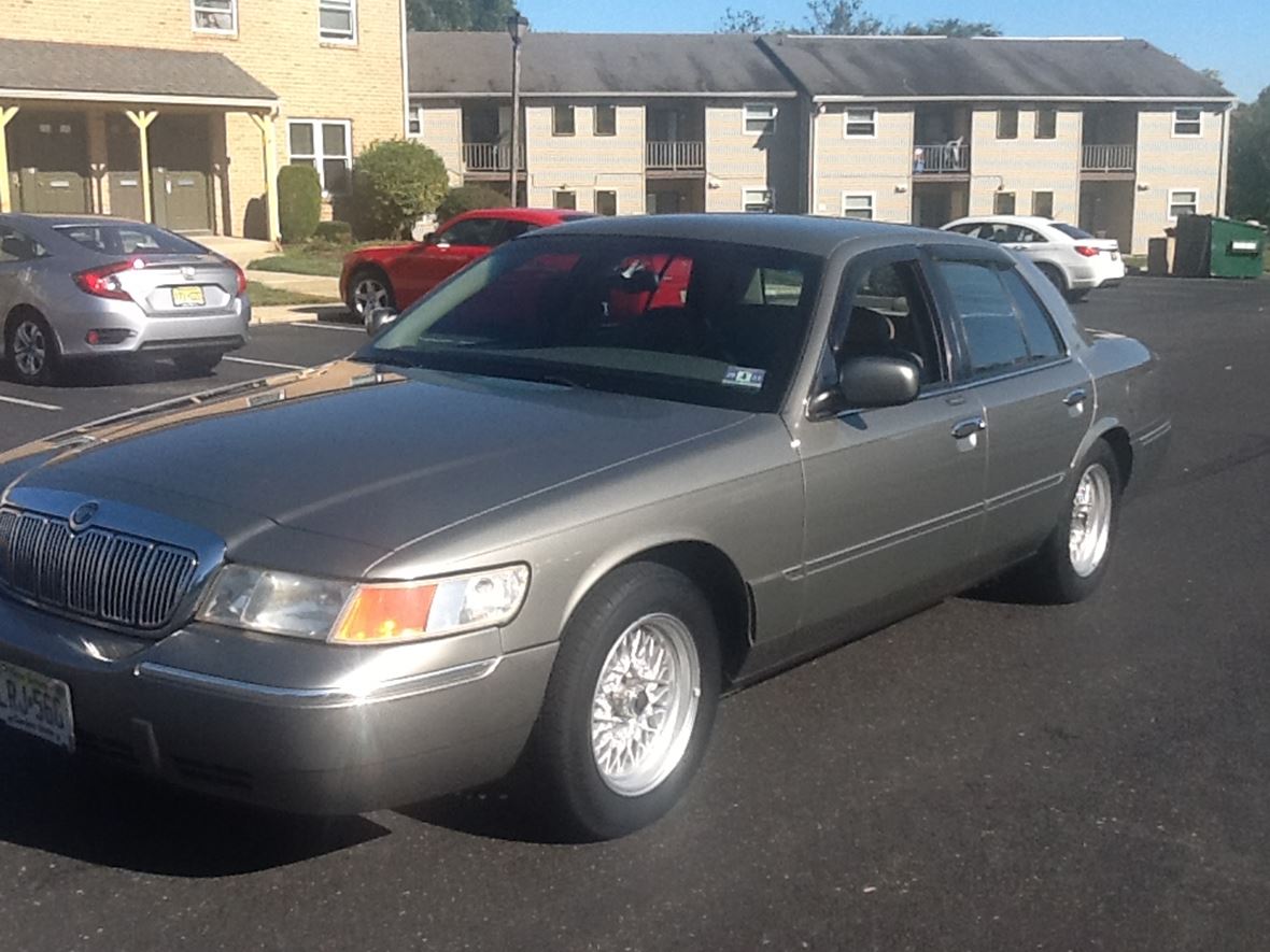 2001 Mercury Grand Marquis LS for sale by owner in Clementon