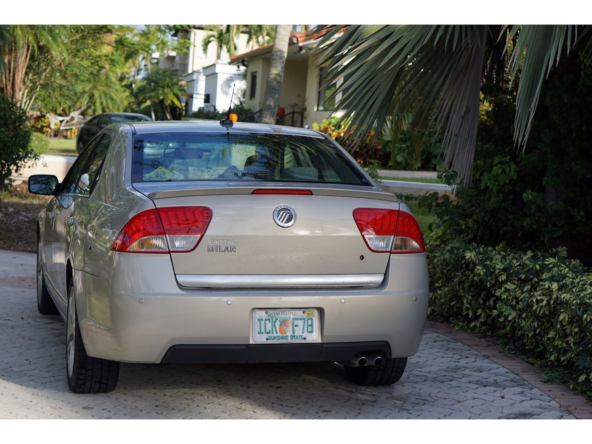2010 Mercury Milan for sale by owner in Miami