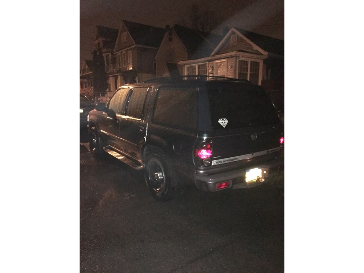 1997 Mercury Mountaineer for sale by owner in Buffalo
