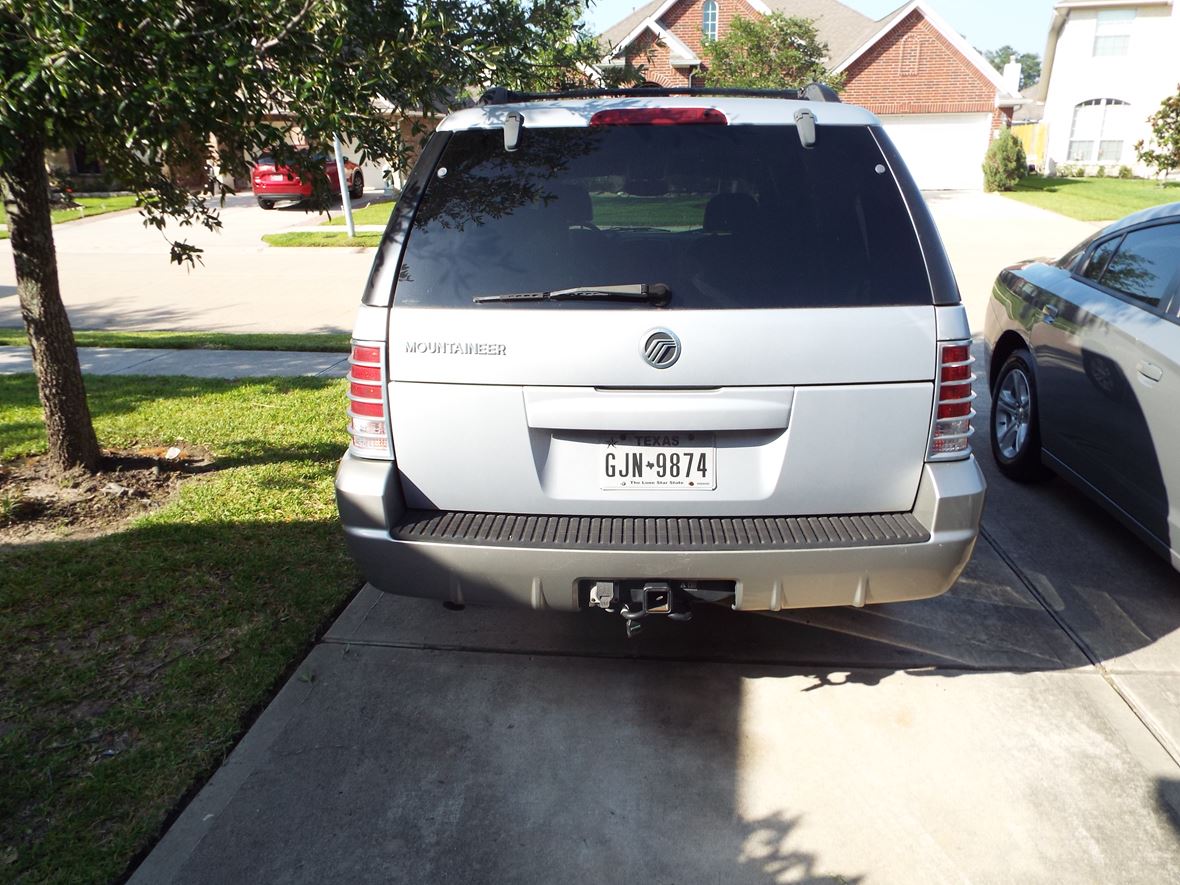 2002 Mercury Mountaineer for sale by owner in Tomball