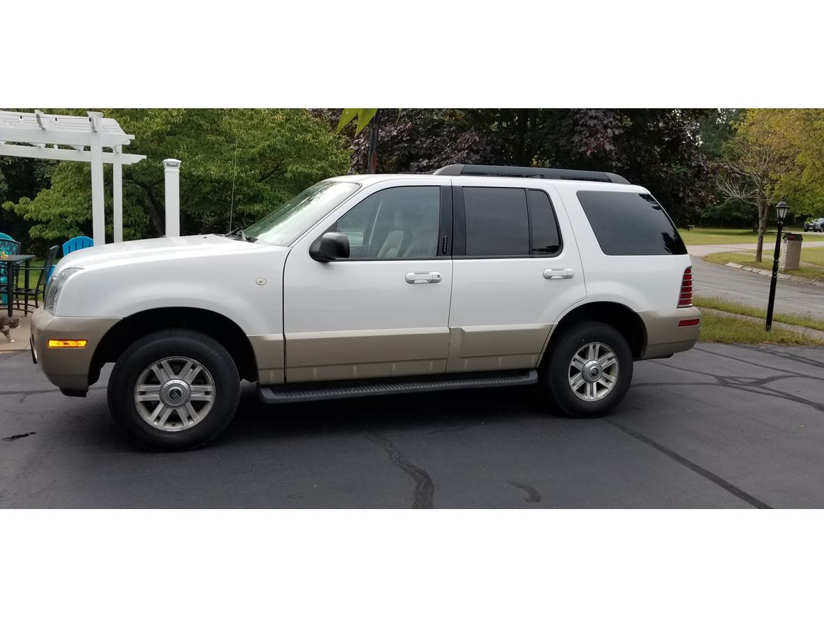 2005 Mercury Mountaineer for sale by owner in Blackstone