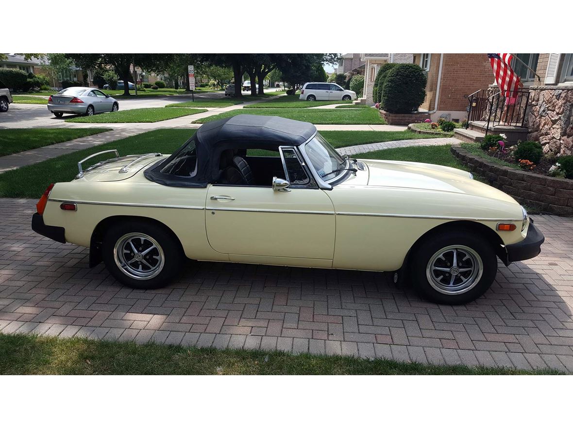 1980 MG MGB for sale by owner in Harwood Heights