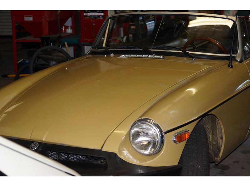 1976 MG mgb roadster for sale by owner in Cumming