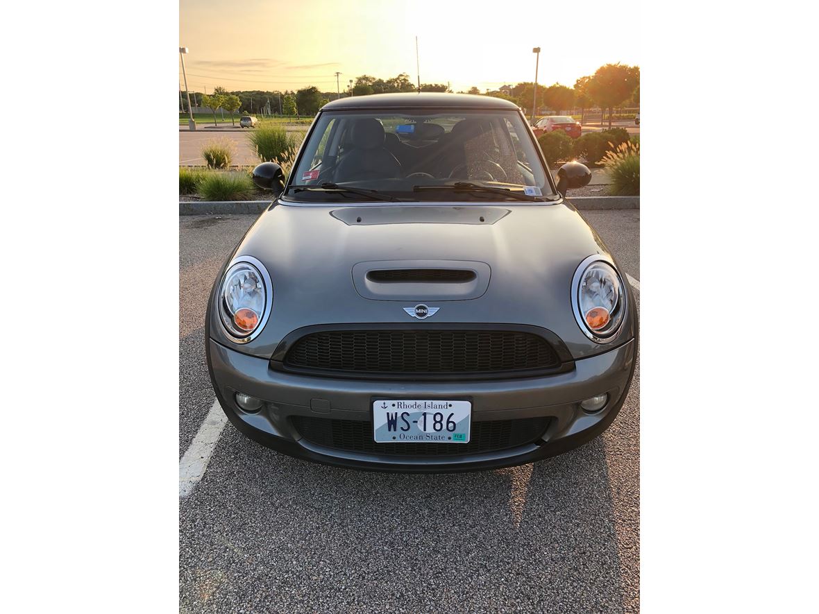 2009 MINI Cooper for sale by owner in Saunderstown