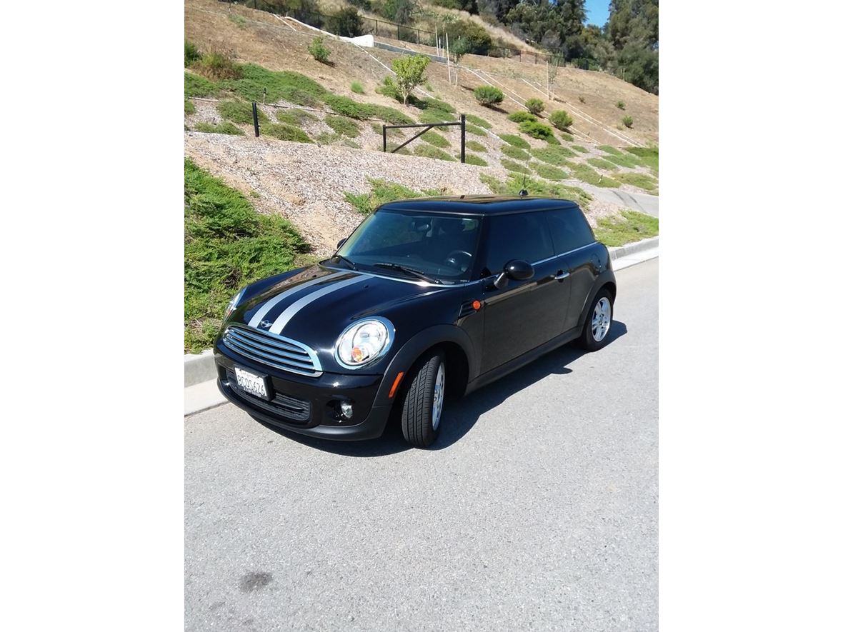 2012 MINI Cooper for sale by owner in Azusa