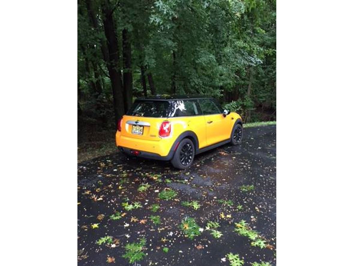2015 MINI Cooper for sale by owner in Kendall Park