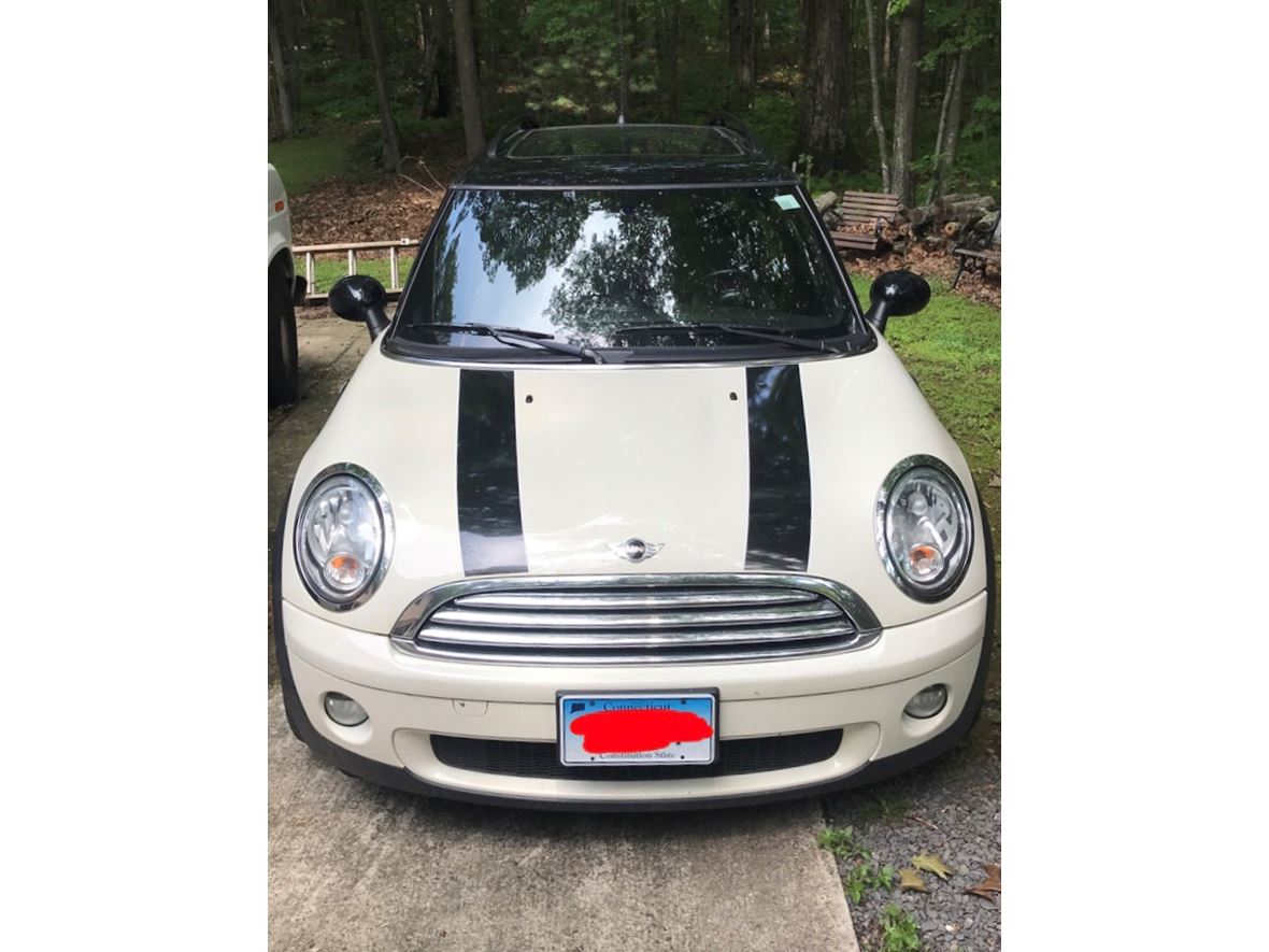 2009 MINI Cooper Clubman for sale by owner in Oakville
