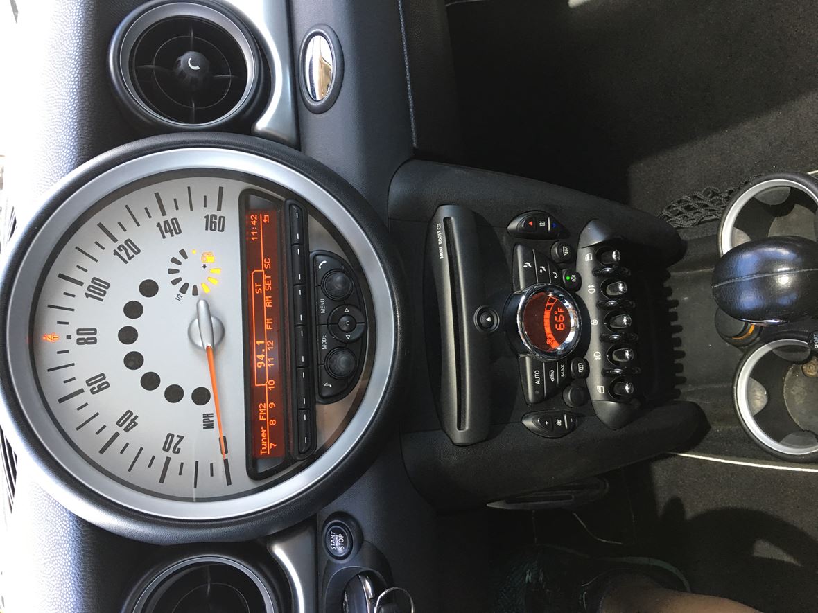 2011 MINI Cooper Clubman for Sale by Owner in Brenham, TX 77834