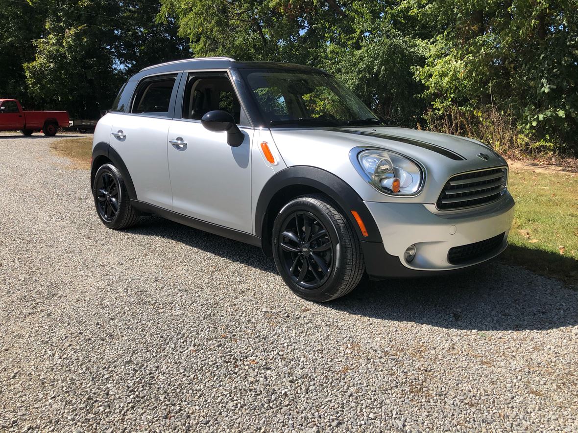 2012 MINI Cooper Countryman for sale by owner in Sunman