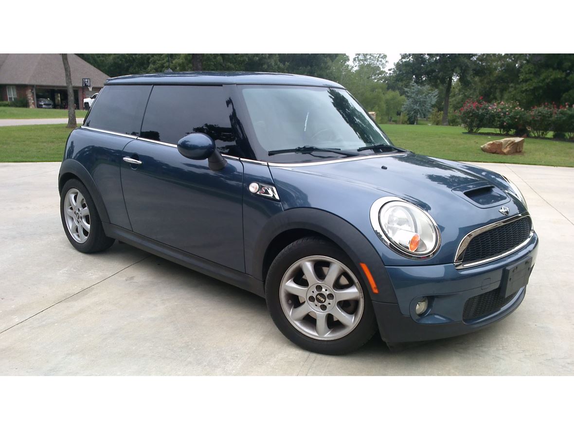 2009 MINI Cooper Hardtop for sale by owner in Sand Springs