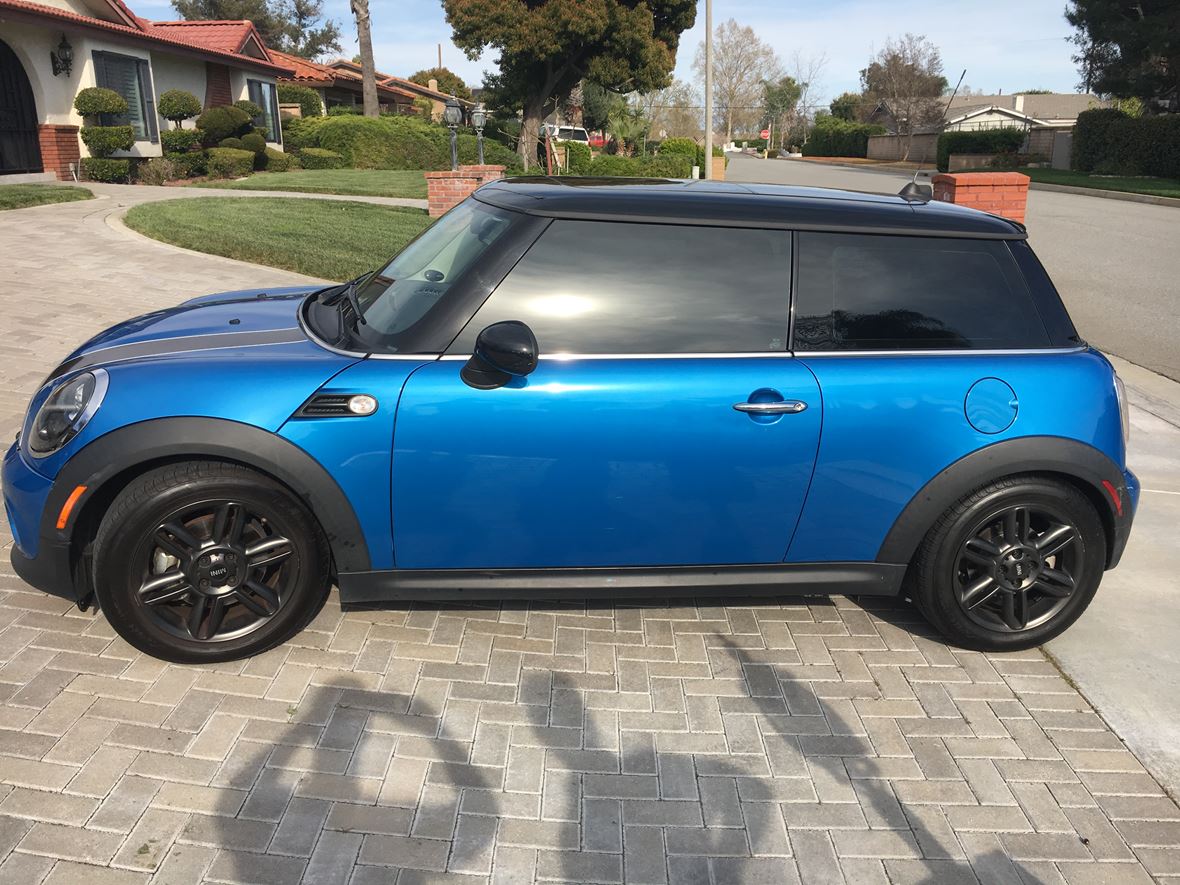 2011 MINI Cooper Hardtop for sale by owner in Rancho Cucamonga