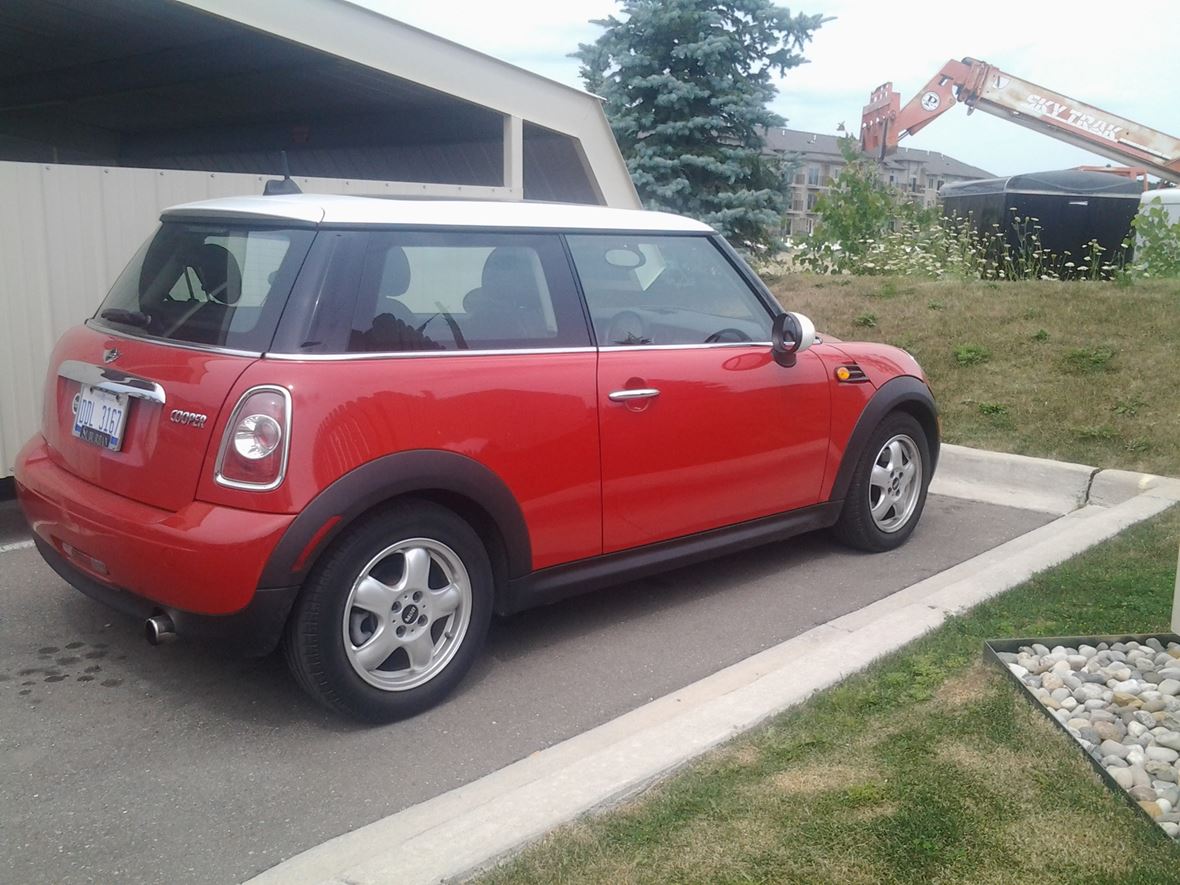2011 MINI Cooper Hardtop for sale by owner in Clinton Township