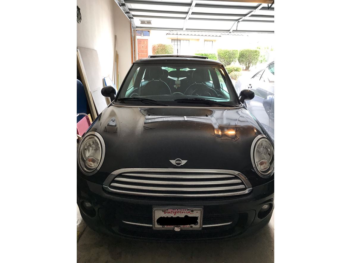 2012 MINI Cooper Hardtop for sale by owner in Simi Valley