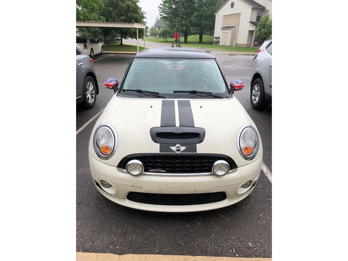 2010 MINI Cooper S hardtop for sale by owner in Clinton Township