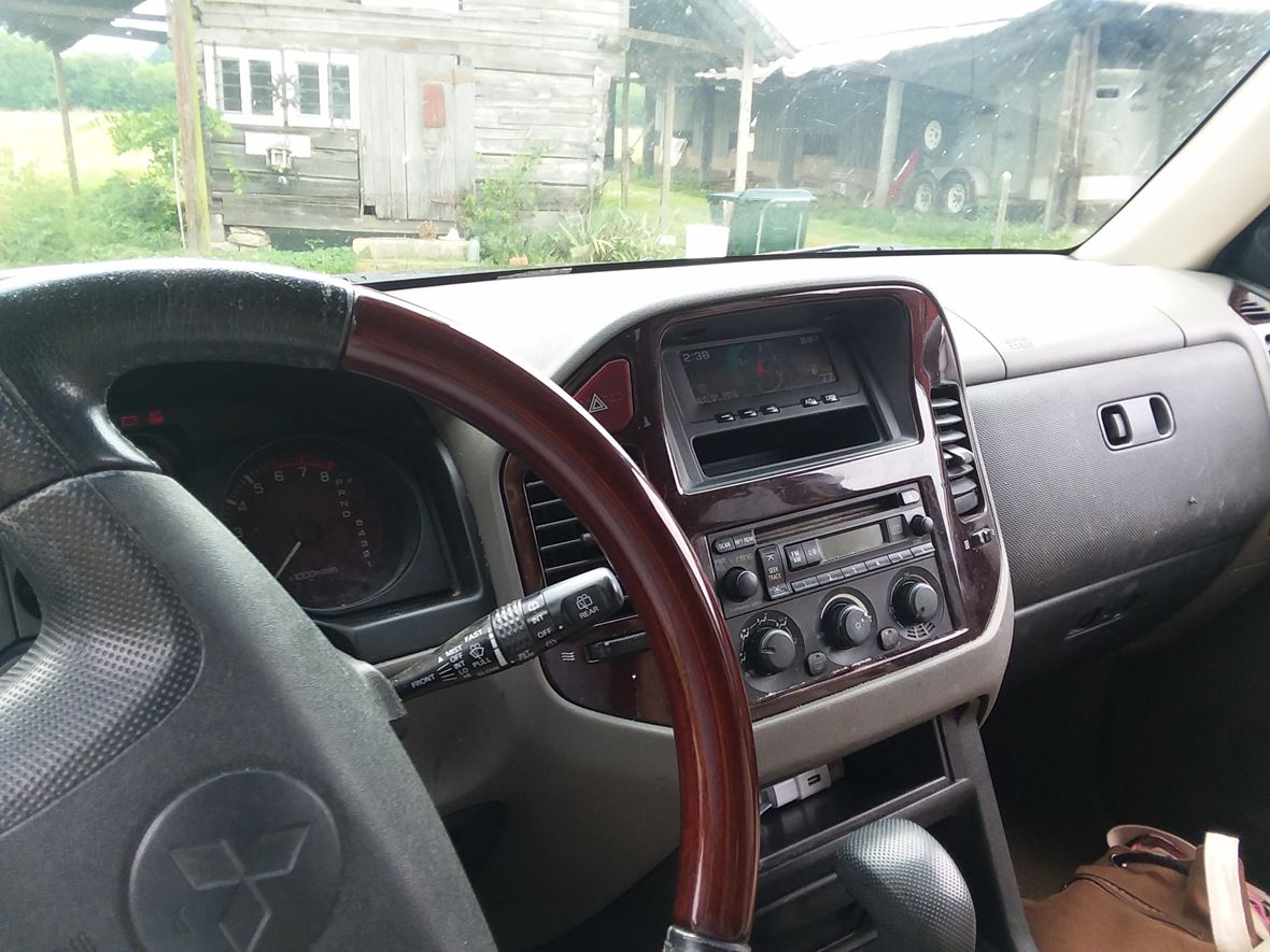 2001 Mitsubishi Montero for Sale by Owner in Pulaski, TN 38478