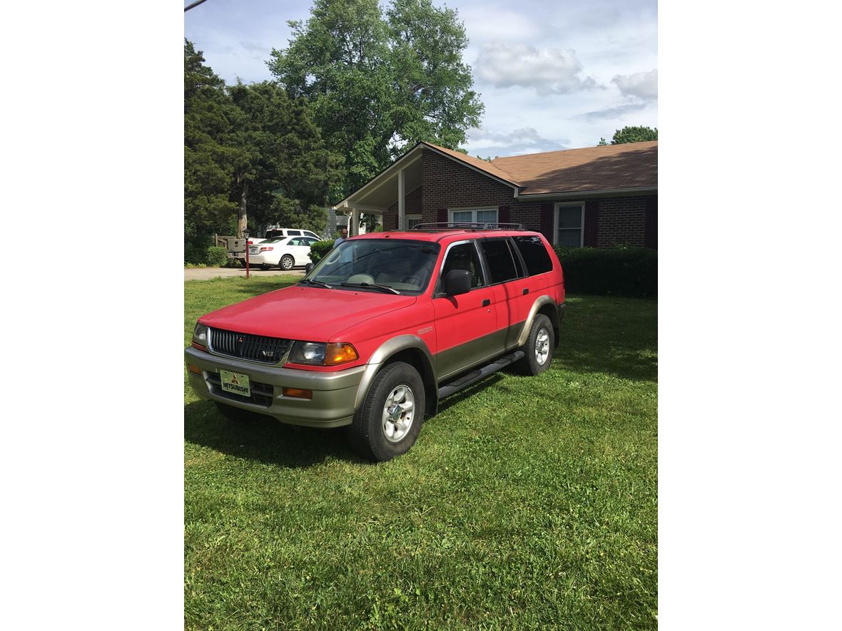 1996 Mitsubishi Montero Sport for sale by owner in Henderson