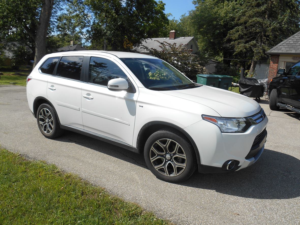 2015 Mitsubishi Outlander for sale by owner in Muncie