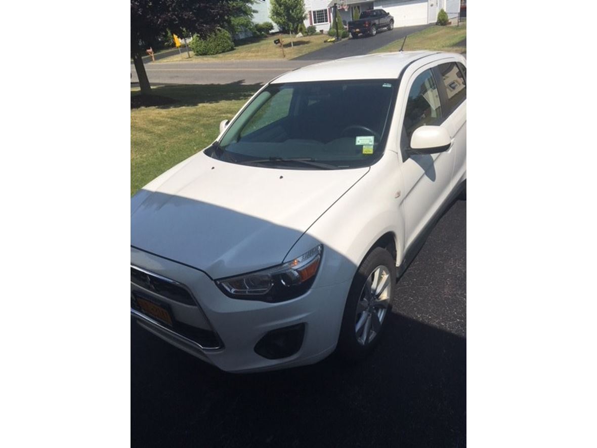 2013 Mitsubishi Outlander Sport for sale by owner in Camillus