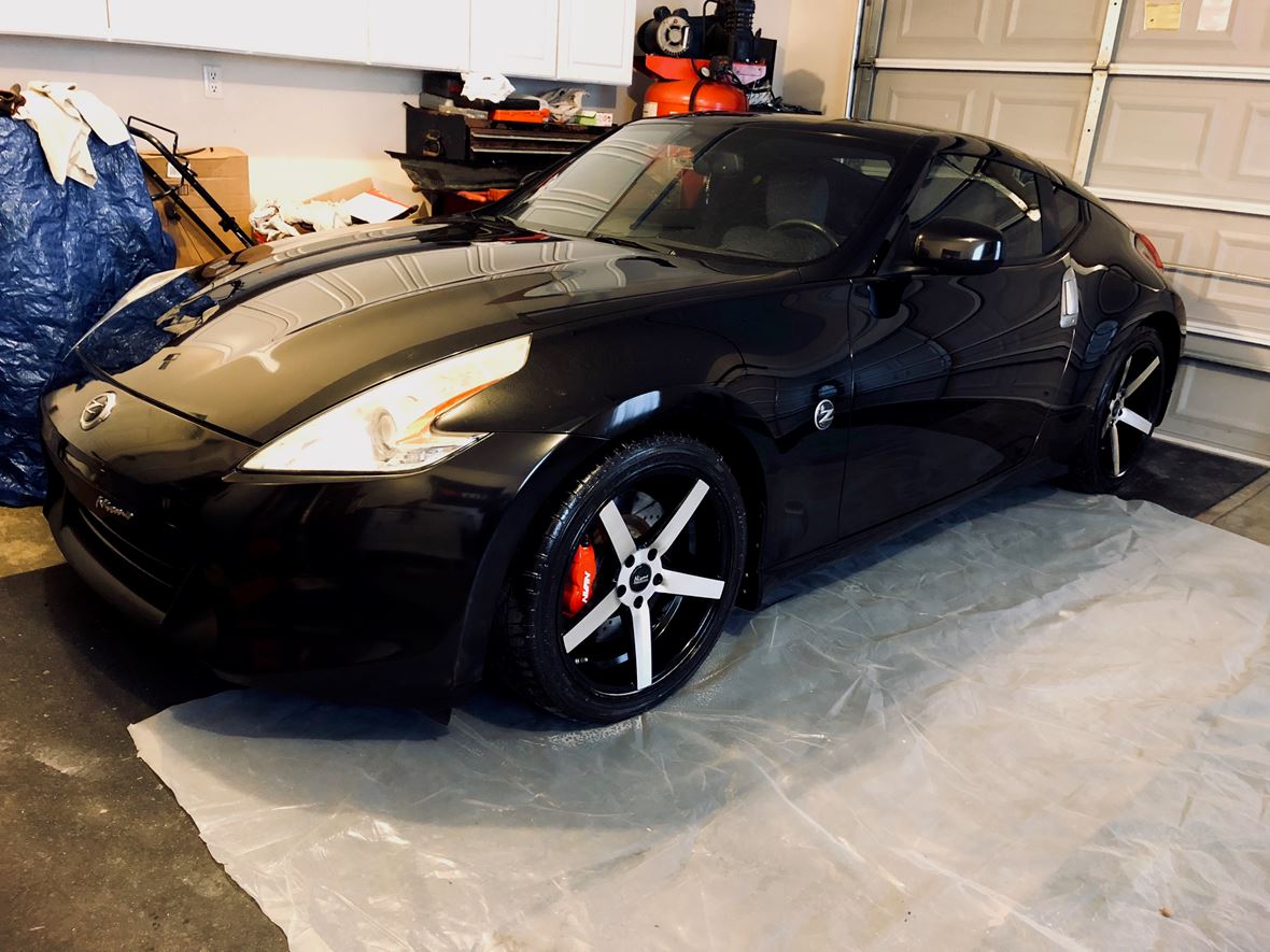 2009 Nissan 370Z for sale by owner in Louisville