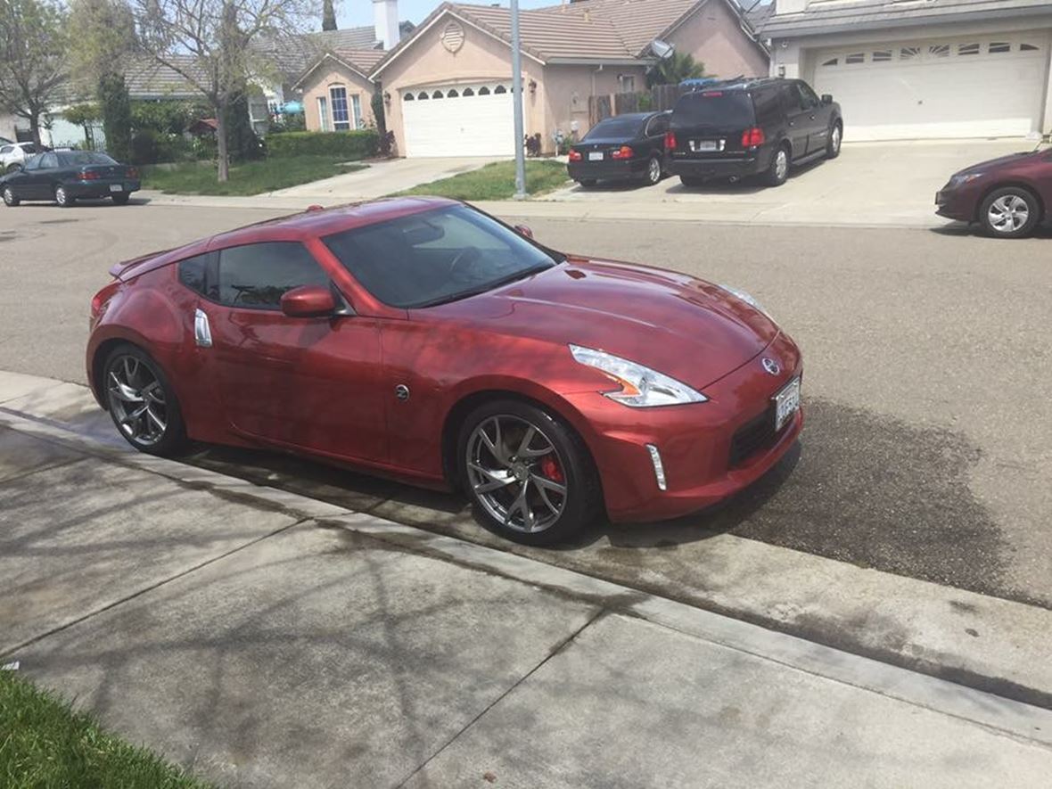 2013 Nissan 370Z for sale by owner in Stockton