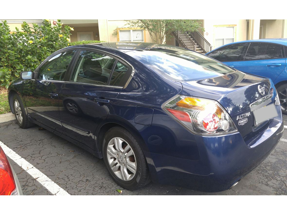 2012 Nissan Altima 2.5S for sale by owner in Tampa