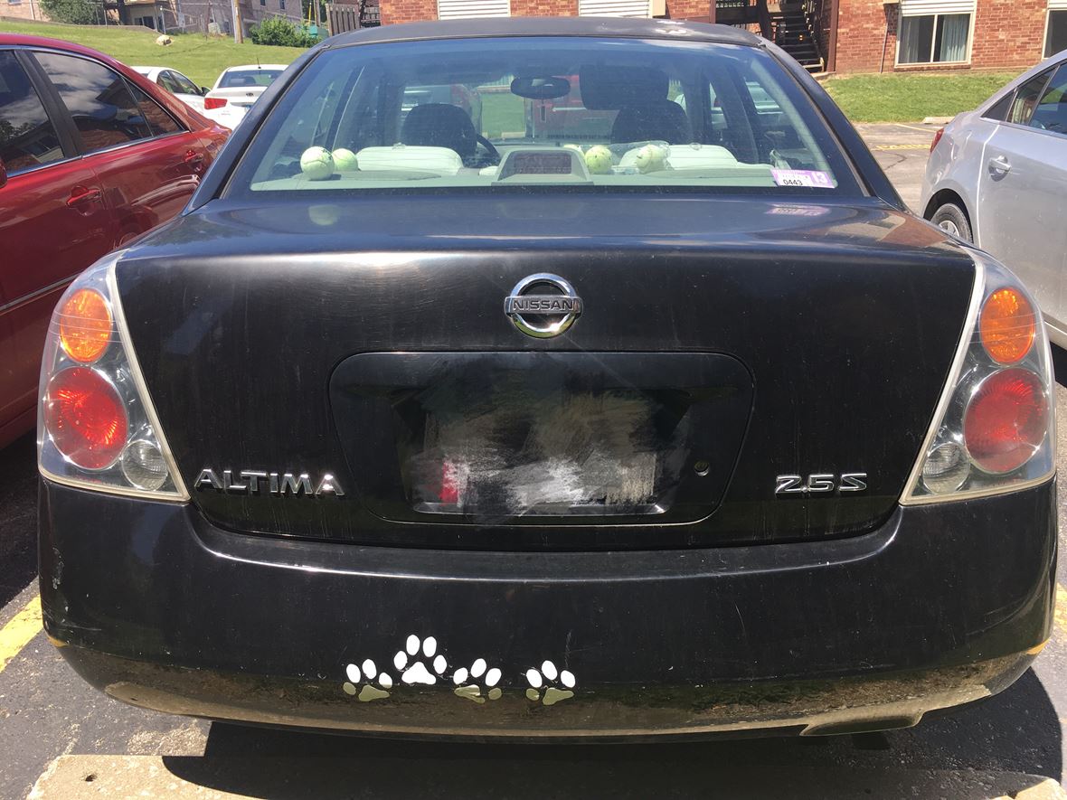 2002 Nissan Altima for sale by owner in Iowa City
