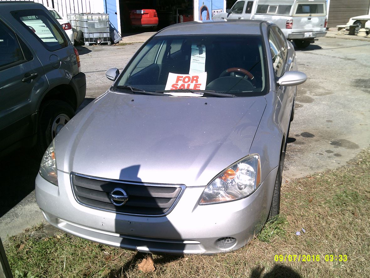 2003 Nissan Altima for sale by owner in Lenoir