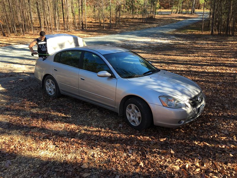 2004 Nissan Altima for sale by owner in CHAPEL HILL