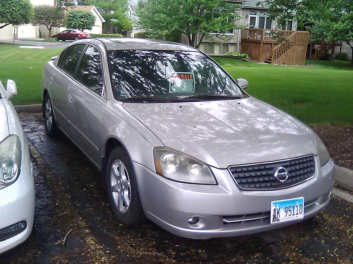 2005 Nissan Altima for sale by owner in Tinley Park