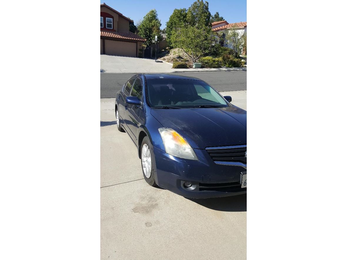 2009 Nissan Altima for sale by owner in Riverside