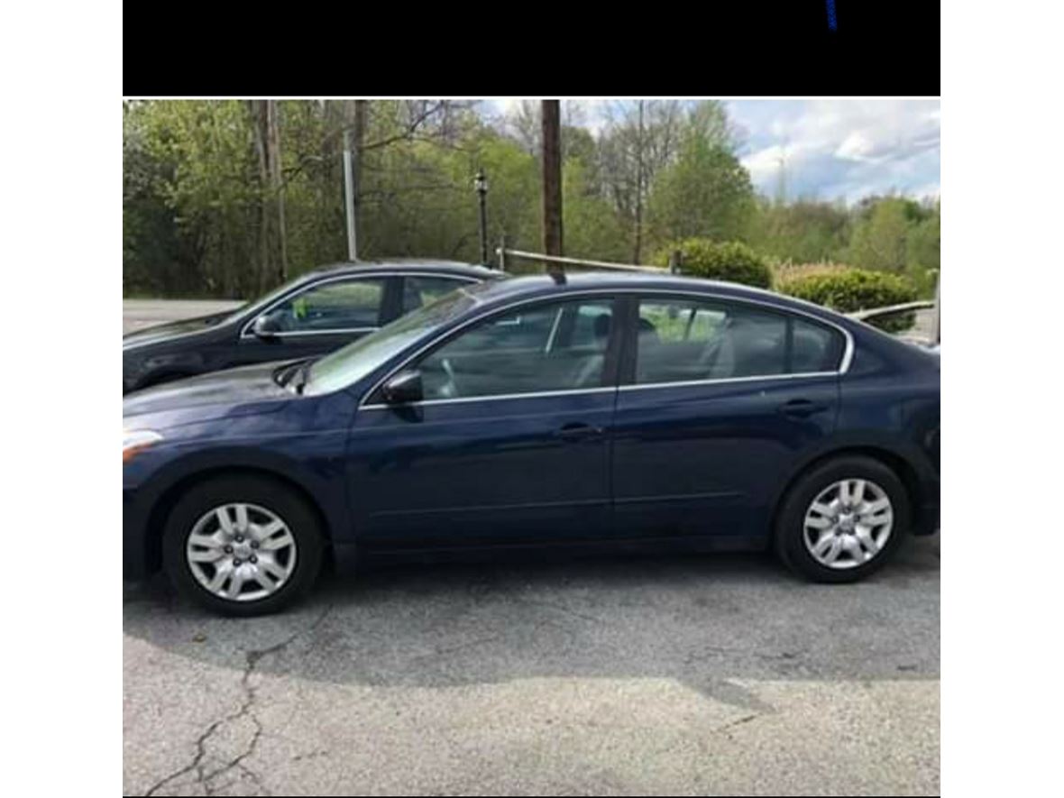 2010 Nissan Altima for sale by owner in Poughkeepsie