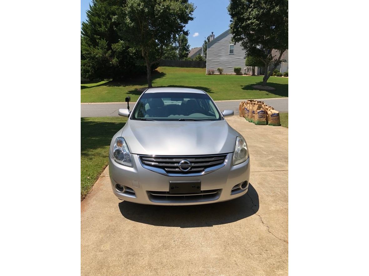 2011 Nissan Altima for sale by owner in Woodstock