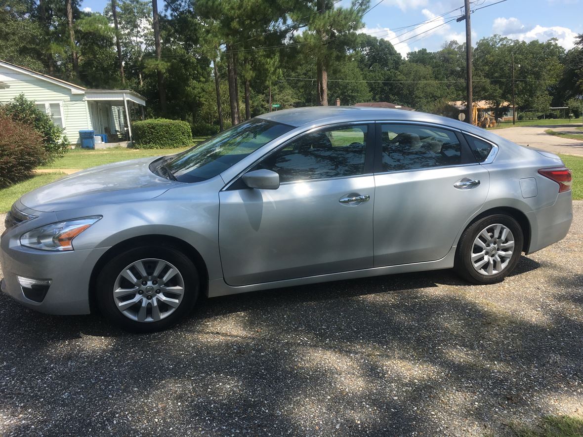2013 Nissan Altima for sale by owner in Brewton