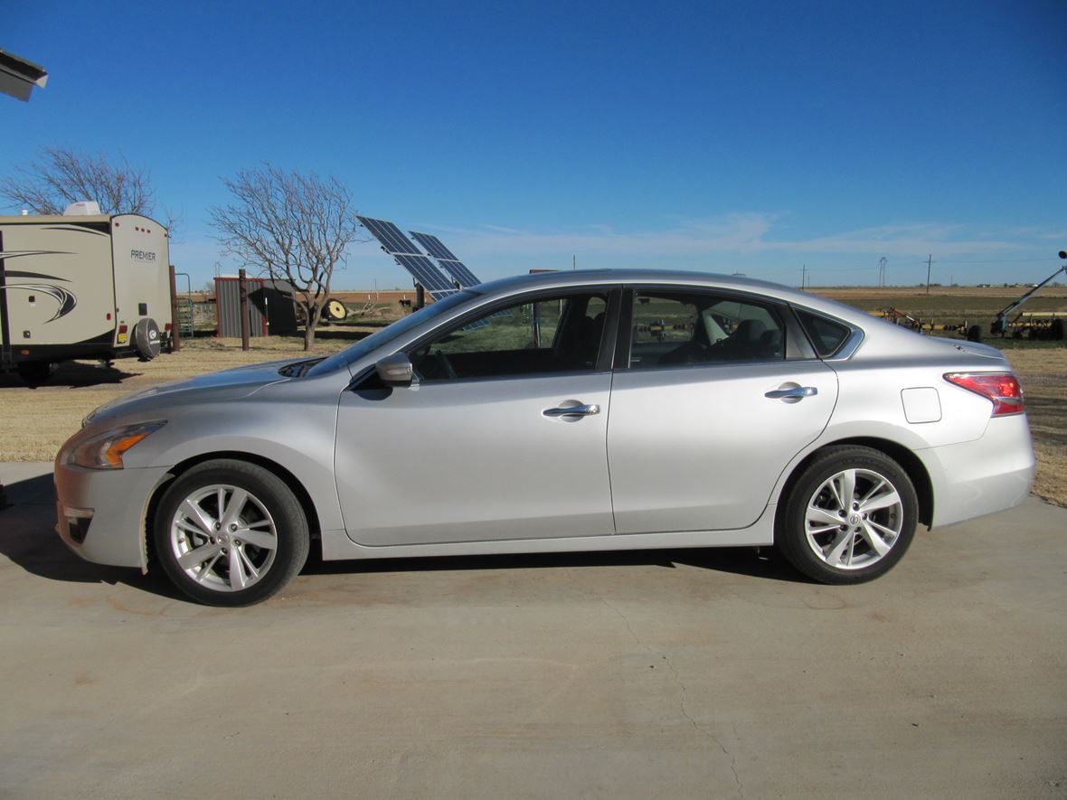 2014 Nissan Altima for sale by owner in Abernathy